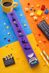 Μικρή προεπιλεγμένη φωτογραφία FRIENDS ΑΡΩΜΑΤΙΚΗ ΛΑΜΠΑΔΑ ΑΠΌ ΚΕΡΙ ΣΟΓΙΑΣ